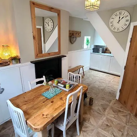 Дом отдыха Albion By Together Travel - Charming Countryside Retreat *